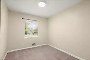 422 Afton Dr, Roswell, GA 30075 - Photo 19