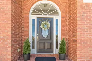 781 Templeton Dr, Loganville, GA 30052 - Photo 3