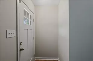 296 Bromack Dr SE, Atlanta, GA 30315 - Photo 7