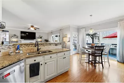 6036 Bateau Drive, Flowery Branch, GA 30542 - Photo 9