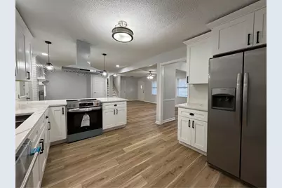 501 Little John Drive NW, Lilburn, GA 30047 - Photo 5