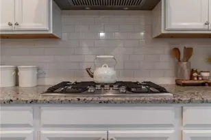 301 Cochin Dr, Woodstock, GA 30188 - Photo 13