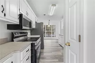 285 Chestnut Dr, Covington, GA 30016 - Photo 7