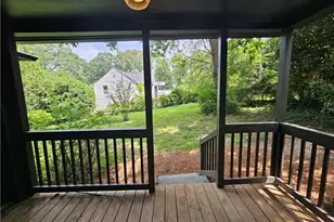 1497 Elizabeth Ln, East Point, GA 30344 - Photo 27