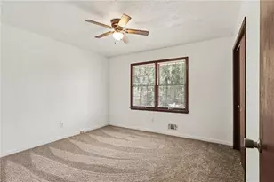 5581 Shadow Rock Dr, Lithonia, GA 30058 - Photo 19