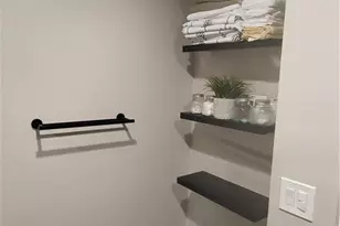 7036 Somerset Cir, Alpharetta, GA 30004 - Photo 13