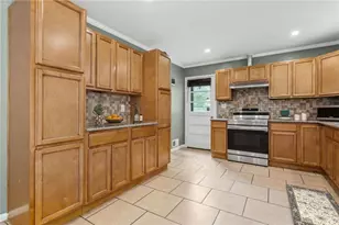 2985 Dodson Dr, East Point, GA 30344 - Photo 11