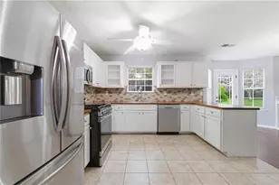 9360 Carnes Crossing Cir, Jonesboro, GA 30236 - Photo 7