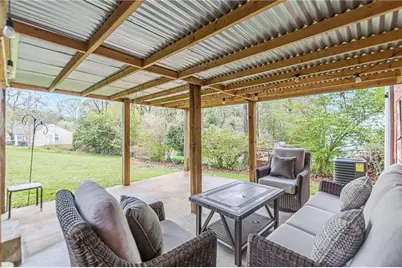 1324 E Forrest Avenue, East Point, GA 30344 - Photo 13