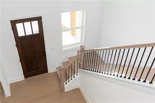 713 Keystone Dr, Woodstock, GA 30188 - Photo 3