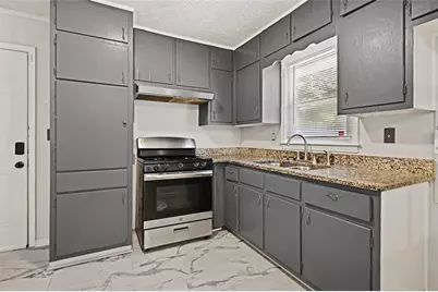 7039 Rockbridge Road, Stone Mountain, GA 30087 - Photo 9