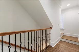 802 Ciiftin Heights Ln NE, Atlanta, GA 30329 - Photo 9