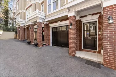 802 Ciiftin Heights Ln NE, Atlanta, GA 30329 - Photo 1