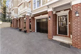 802 Ciiftin Heights Ln NE, Atlanta, GA 30329 - Photo 1