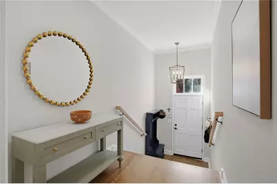 423 Jefferson Circle #423, Atlanta, GA 30328 - Photo 3