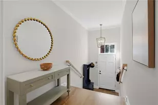 423 Jefferson Circle, Atlanta, GA 30328 - Photo 3