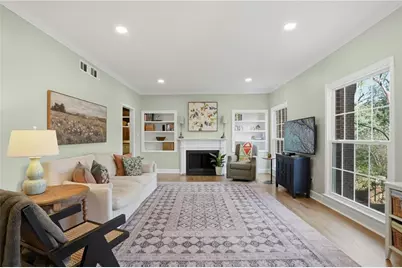 423 Jefferson Circle #423, Atlanta, GA 30328 - Photo 5