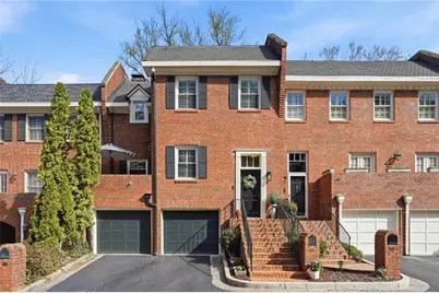 423 Jefferson Circle #423, Atlanta, GA 30328 - Photo 1