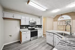 25 Castlehill Ct, Covington, GA 30016 - Photo 5