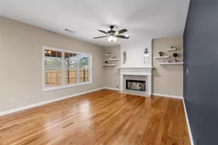 2770 Turning Leaf Dr, Lawrenceville, GA 30044 - Photo 13