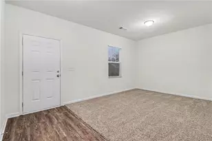 4635 Bluffton Ct, Cumming, GA 30028 - Photo 5