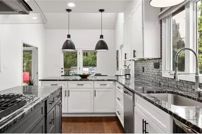 1013 Lenox Valley Drive NE, Atlanta, GA 30324 - Photo 17