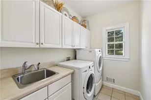 183 Sunrise Dr, Hoschton, GA 30548 - Photo 17