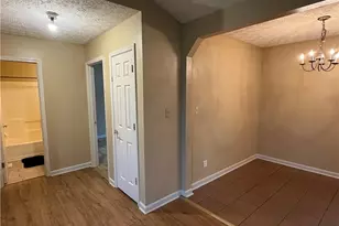 122 Oriole Dr, Jonesboro, GA 30238 - Photo 3