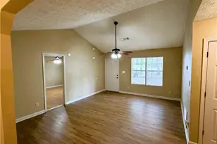 122 Oriole Dr, Jonesboro, GA 30238 - Photo 7