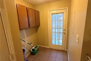 122 Oriole Dr, Jonesboro, GA 30238 - Photo 9