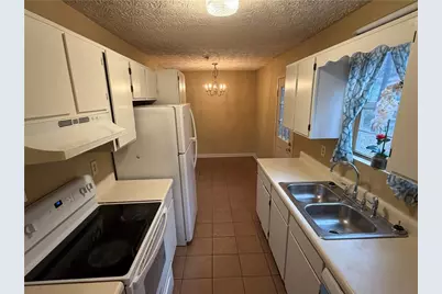 122 Oriole Drive, Jonesboro, GA 30238 - Photo 7