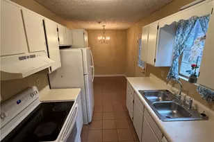 122 Oriole Dr, Jonesboro, GA 30238 - Photo 7