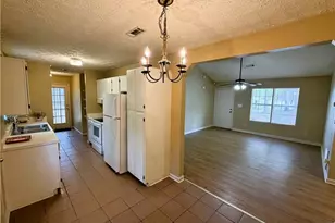 122 Oriole Dr, Jonesboro, GA 30238 - Photo 9