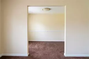 850 Tall Deer Dr, Fairburn, GA 30213 - Photo 7