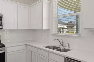 3029 Champions Way, Loganville, GA 30052 - Photo 15