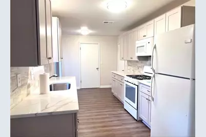 125 Apple Valley, Woodstock, GA 30188 - Photo 3