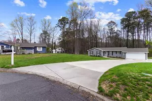 1785 Woodhaven Terrace, Lawrenceville, GA 30043 - Photo 3