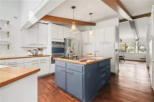 2980 Duke of Gloucester St, Atlanta, GA 30344 - Photo 9