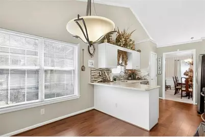 904 Pointers Way, Lawrenceville, GA 30043 - Photo 5