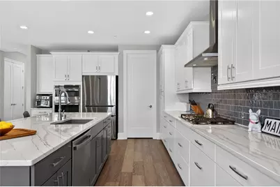 8255 Main Street, Woodstock, GA 30188 - Photo 11