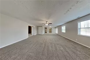 5493 Riverchase Dr, Flowery Branch, GA 30542 - Photo 5