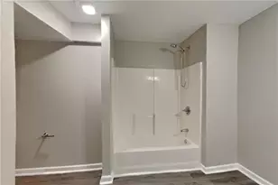 5493 Riverchase Dr, Flowery Branch, GA 30542 - Photo 17