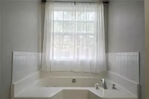 1020 Chandler Ridge Dr, Lawrenceville, GA 30045 - Photo 23