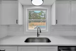 6493 Menlo Way, Rex, GA 30273 - Photo 15