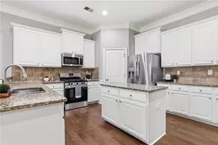 5445 Vickery Cir, Cumming, GA 30040 - Photo 11