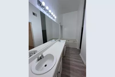 2400 Miller Oaks Circle, Decatur, GA 30035 - Photo 11