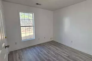 2400 Miller Oaks Cir, Decatur, GA 30035 - Photo 15