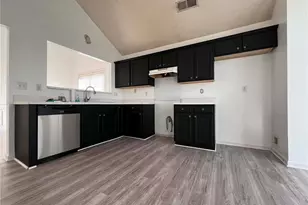 2400 Miller Oaks Cir, Decatur, GA 30035 - Photo 5