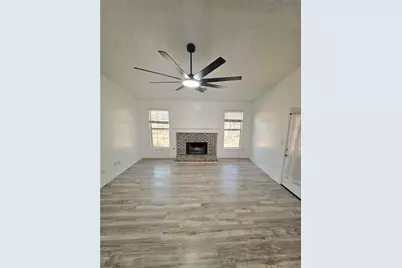 2400 Miller Oaks Circle, Decatur, GA 30035 - Photo 17