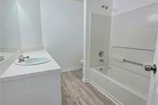 2400 Miller Oaks Cir, Decatur, GA 30035 - Photo 9